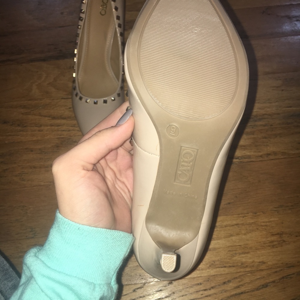 Heels - Picture 2 of 2